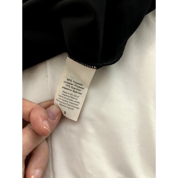 Beyond Yoga Black  Cropped Velvet Pullover Size Small - Picture 9 of 10